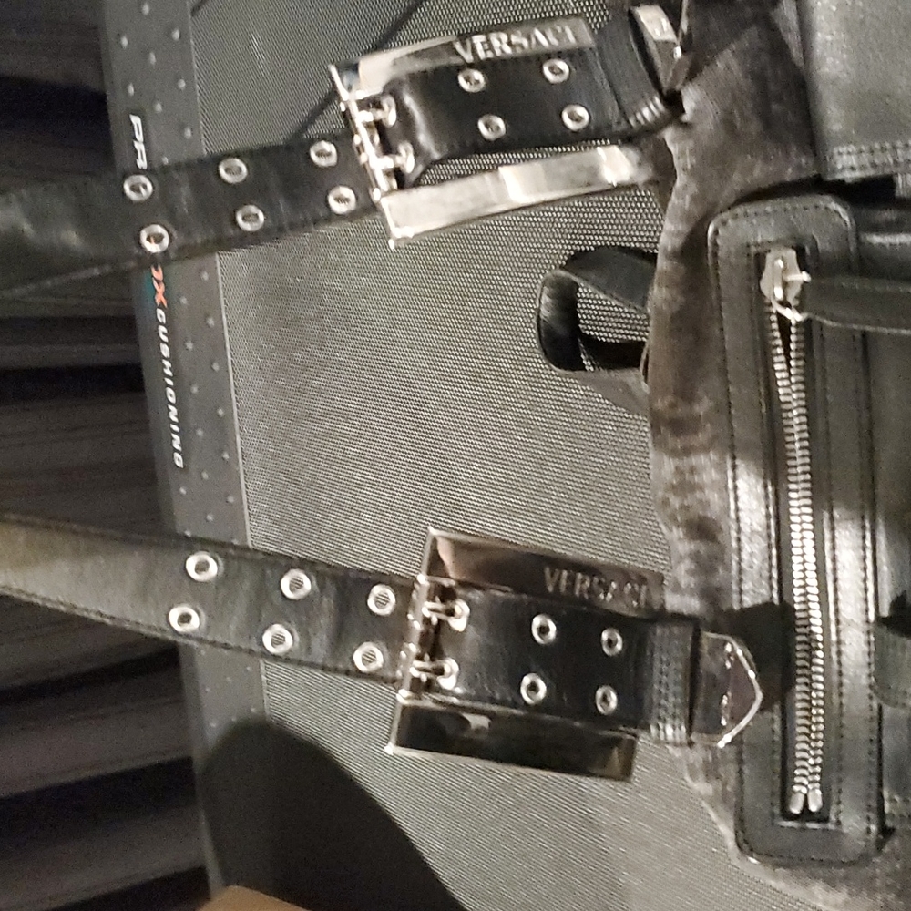 Donatella VERSACE 💯Authentic Handbag  "DV" Collection Grey Fade Silver Hardware - Picture 5 of 10